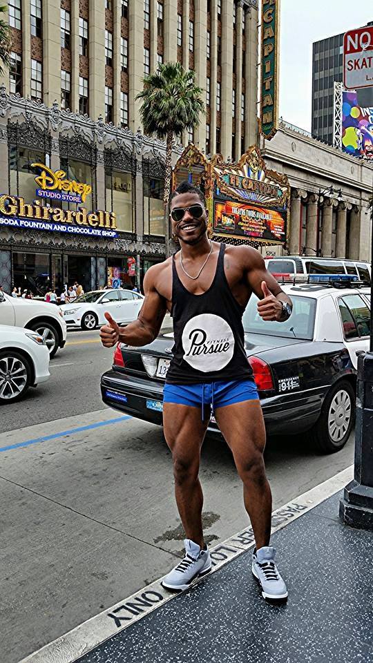 JR Wallace: modelo gato nascido em Houston faz sucesso e tira o fôlego