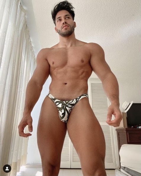 Joseales, modelo Alejandro García, venezuelano, famoso no Onlyfans e pela grife gay Andrew Christian