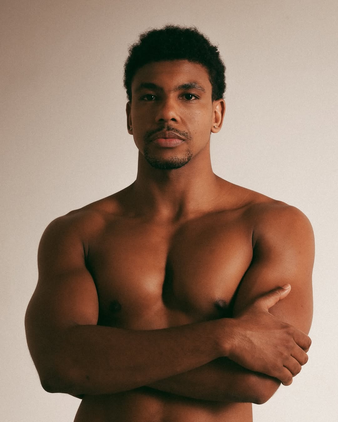 Atores gatos do elenco da novela Coração Acelerado: Lucas Vickhaus