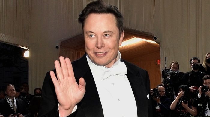 Elon Musk se diz a favor da separação de lésbicas, gays e bissexuais de pessoas trans