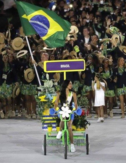 Lea T na abertura da Olimpíada do Rio 2016