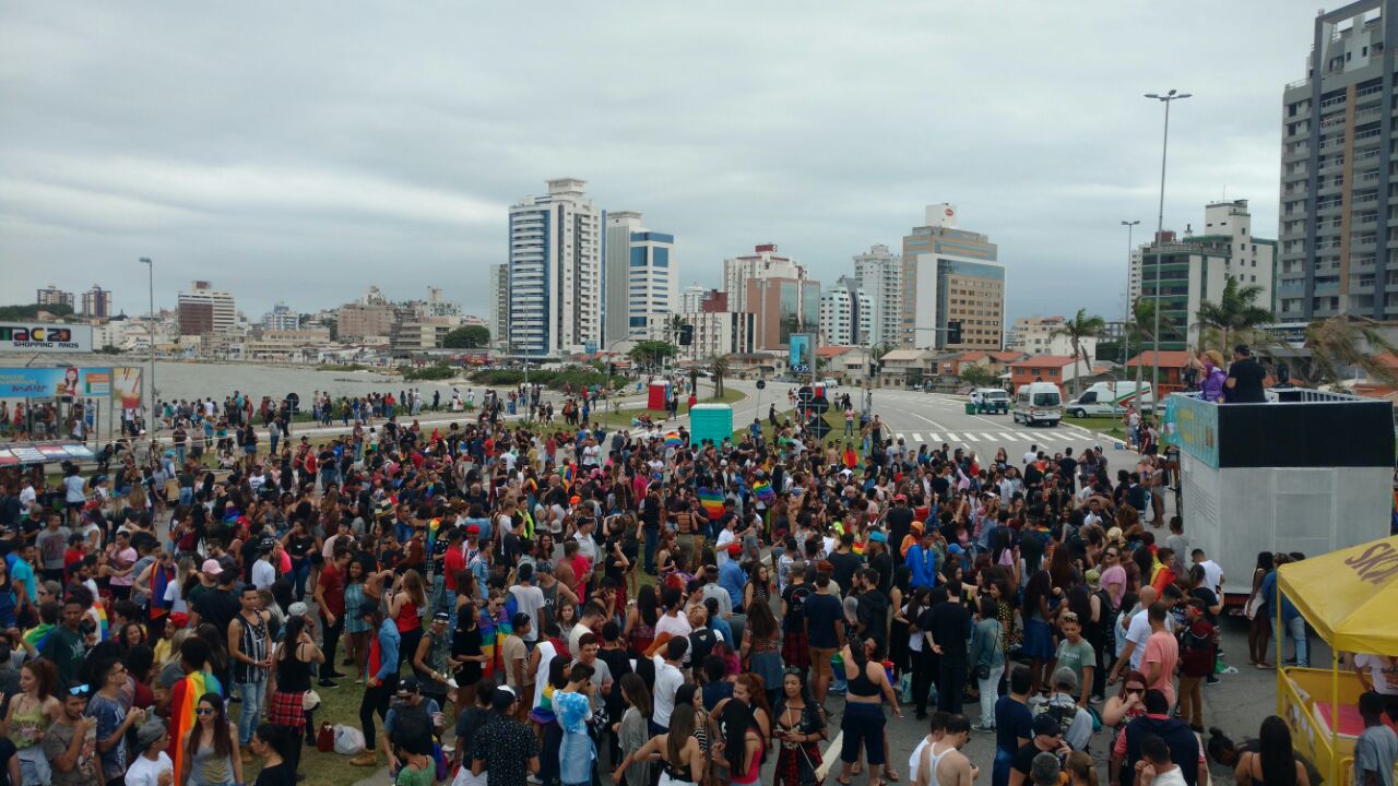 10 melhores imagens da 11ª Parada LGBT+ de Floripa 2017