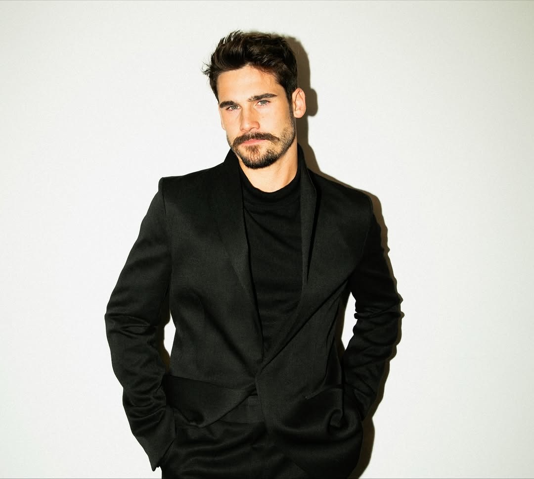 10 atores gatos do elenco da novela A Nobreza do Amor: Nicolas Prattes