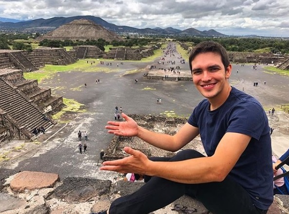 30 jornalistas mais gatos da televisão em 2020: Alessandro Jodar