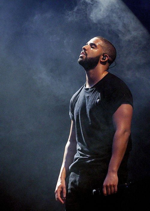 30 fotos de Drake - um dos cantores mais gatos e gostosos do momento