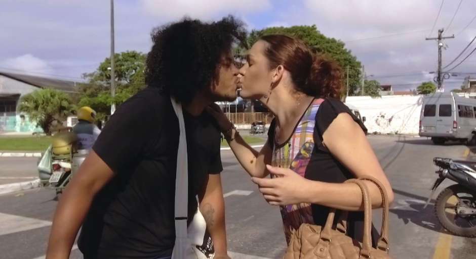 Série 'Favela Gay': Canal Brasil mostra realidade de LGBT na periferia