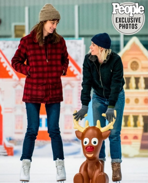 Filme lésbico de Natal com Kirsten Stewart e Mackenzie Davis: Happiest Season