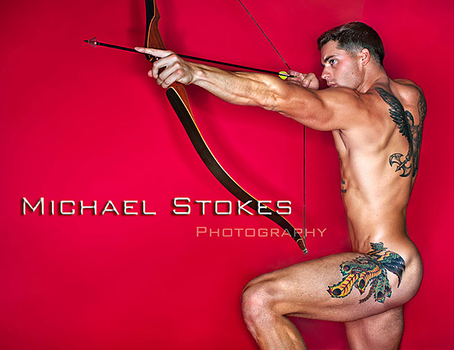 Michael Stokes: fotógrafo clica personal trainers e fisiculturistas em fotos homoeróticas.