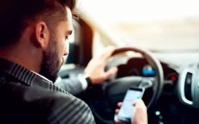 Motoristas do Uber aceitam propostas para transar com passageiros