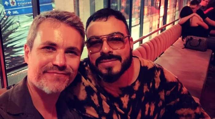 Luís Lobianco se casa após 10 anos com o namorado