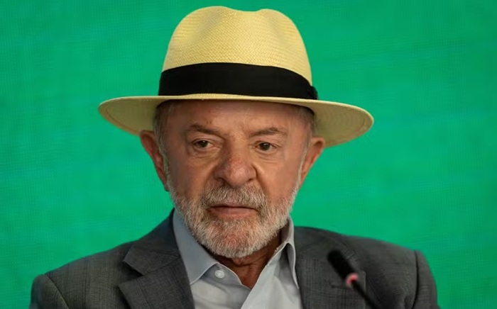 'Dizer que vacina faz virar gay é crime', afirma Lula