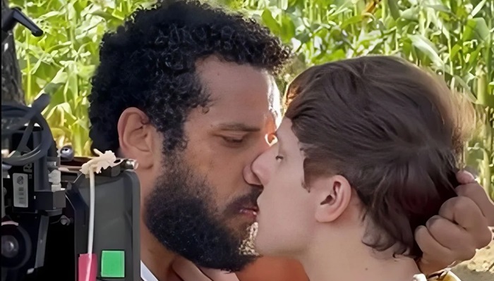 Ramiro e Kelvin: Globo grava beijo gay na surdina
