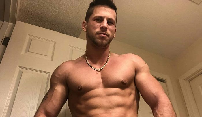Ator de pornô gay Roman Todd sofre overdose em aeroporto