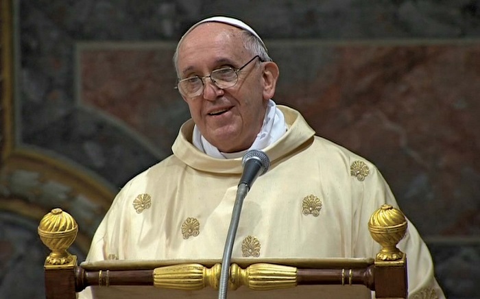 Papa Francisco não falou a favor do casamento gay, esclarece Vaticano