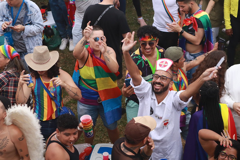 Fotos da parada LGBT gay de Floripa 2023