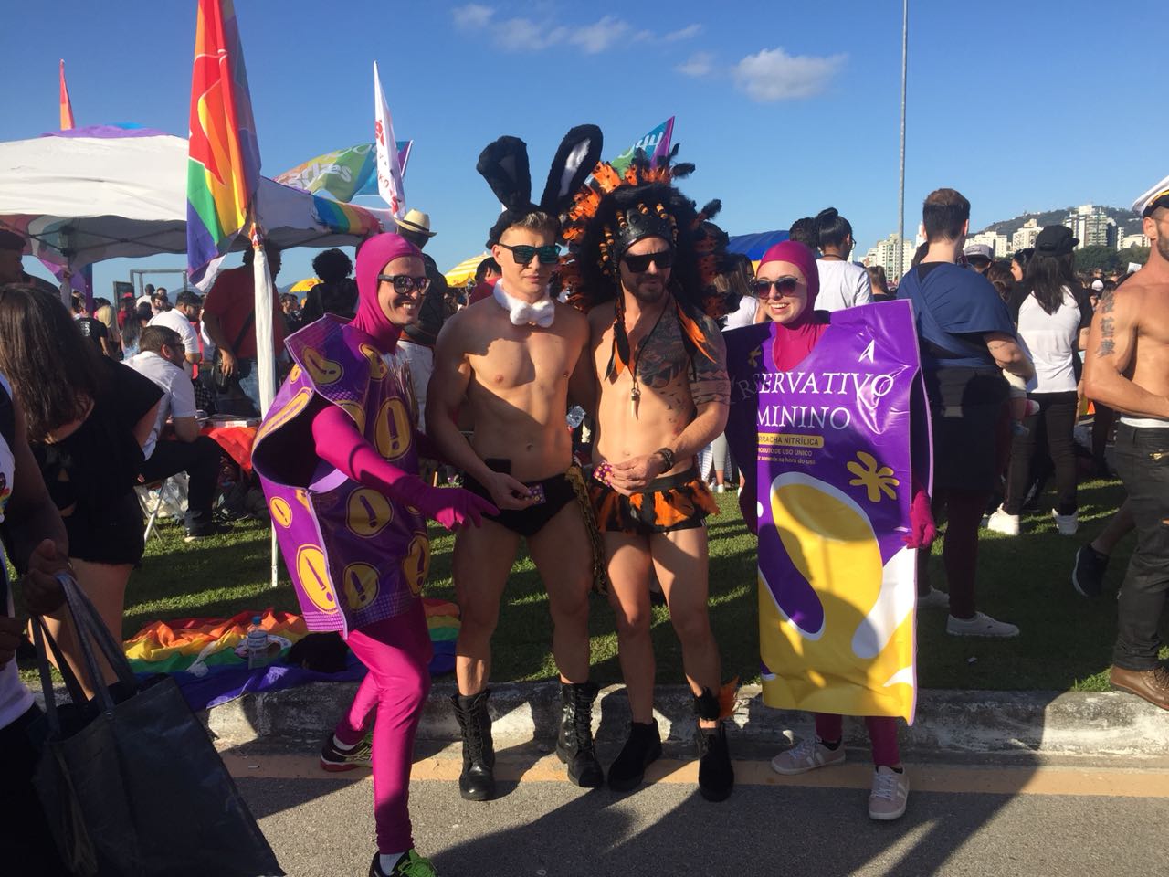 12ª Parada do Orgulho LGBTI+ de Floripa. Veja fotos.