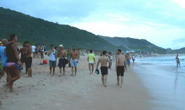 Praia Mole em Floripa: melhor point gay de 2019