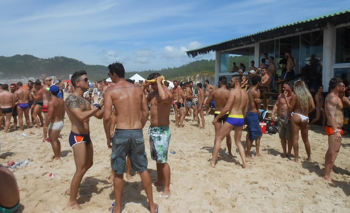 Praia Mole: melhor point gay de 2018 em Floripa