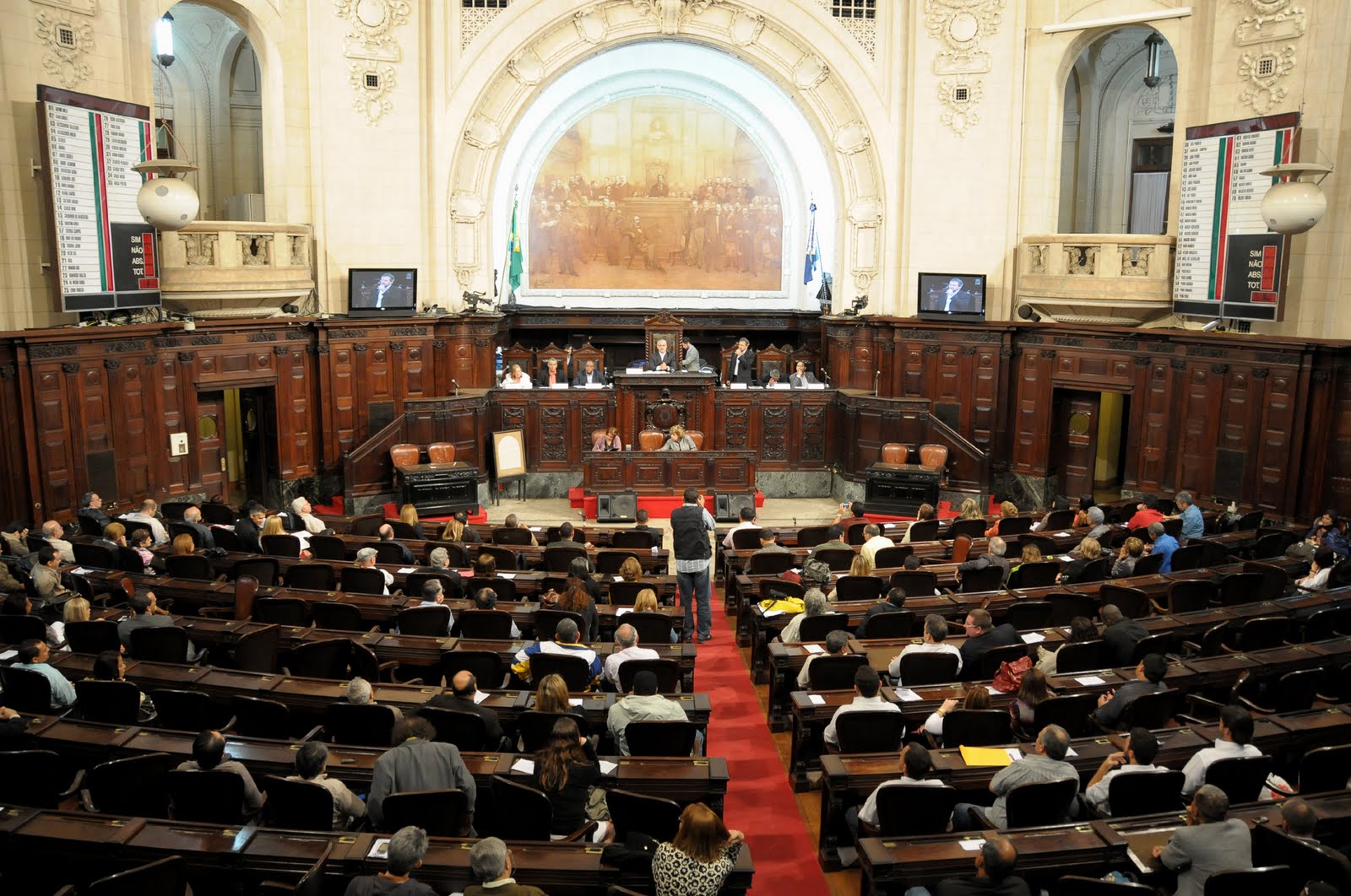 Nova lei: homofobia no Rio pode render R$ 60 mil de multa
