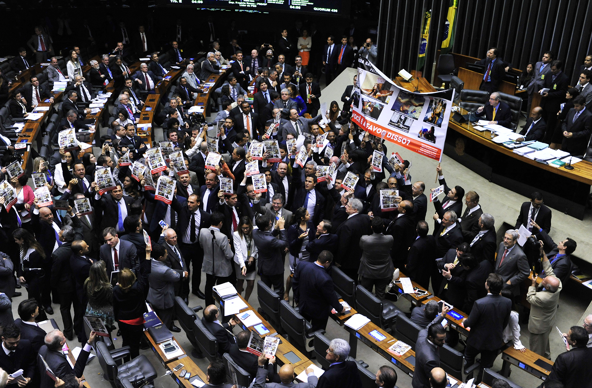 Bancada evangélica faz ato contra paradas LGBT 