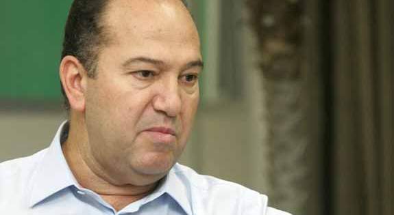 Em plano de governo, Pastor Everaldo defende 'cura gay' e fim de órgãos LGBT