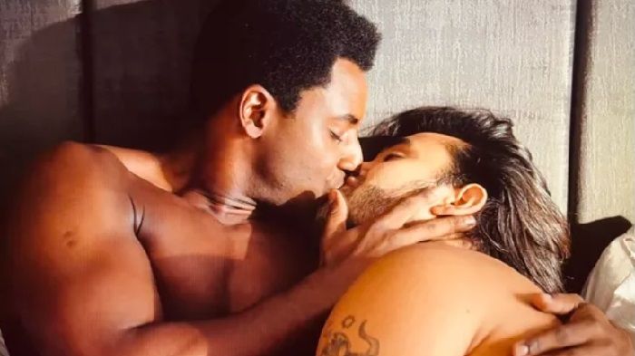 Samuel Melo e Felipe Ribeiro vivem romance gay em 'Maldivas'