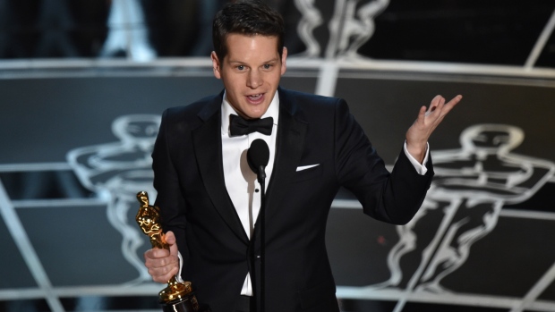 Roteirista de Jogo da Imitação ganha Oscar e faz discurso pró-gay