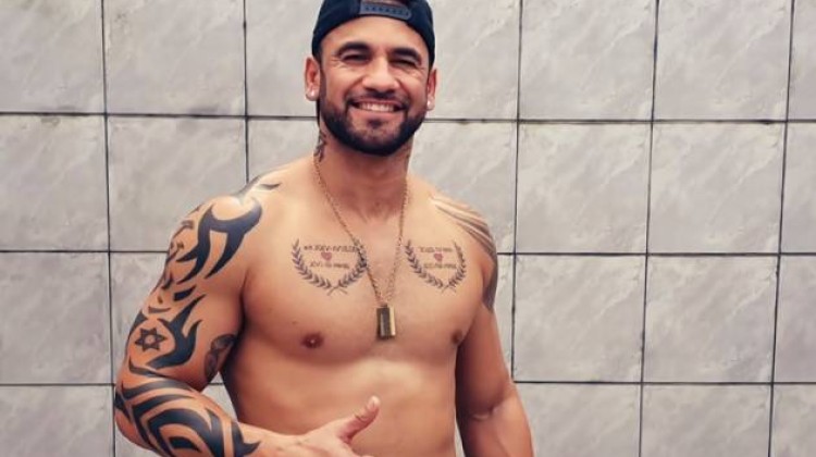 Vaza nude do ex-BBB Hadson e internet não perdoa