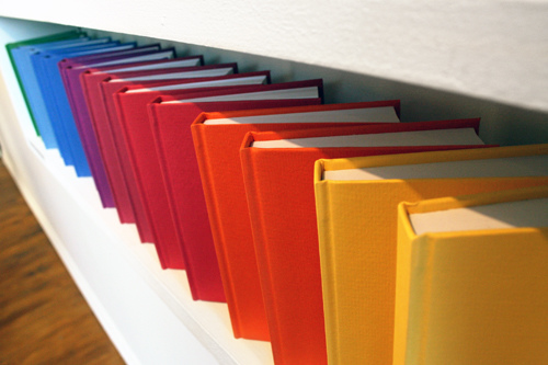 Voltada à literatura LGBT, Hoo Editora é vendida para Universo dos Livros