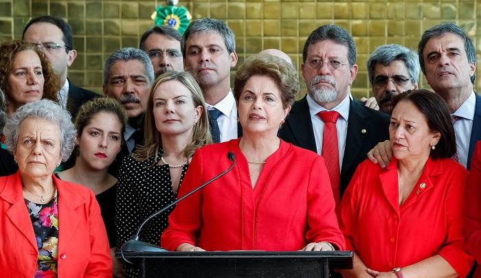 'O golpe é homofóbico', afirma Dilma após impeachment