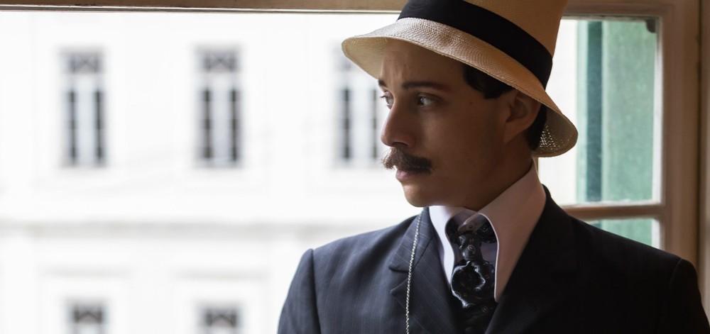 Era gay? Série trata do pai da aviação, Santos Dumont