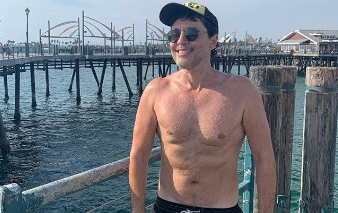 Tiago Santiago fala de beijos gays vetados em novelas da Record